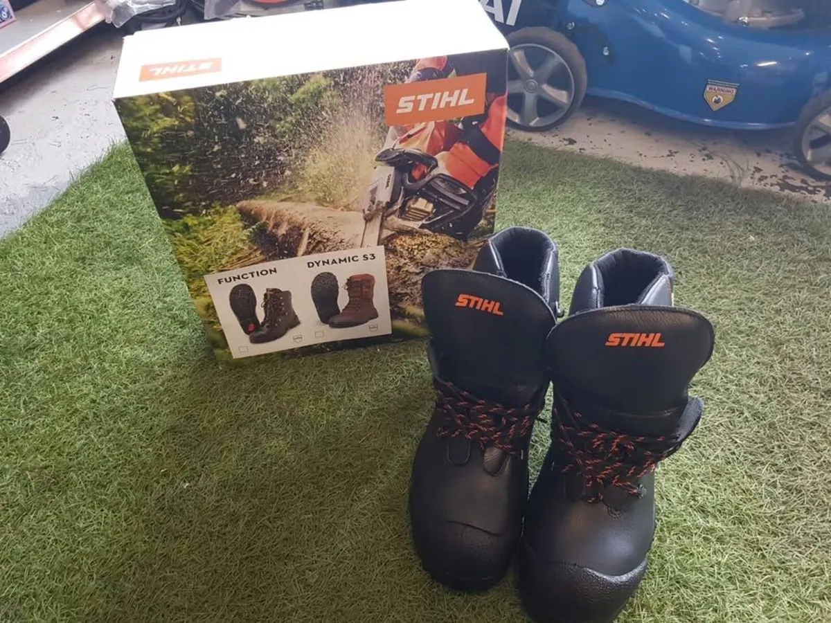 STIHL LEATHER CHAINSAW BOOTS - FOR SALE