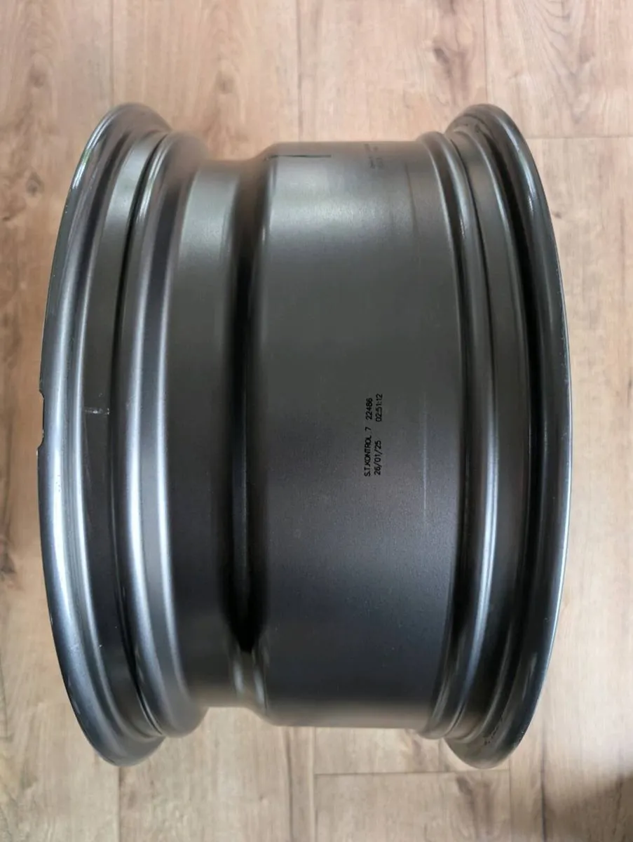 BMW Alloy wheel 853 - Image 3