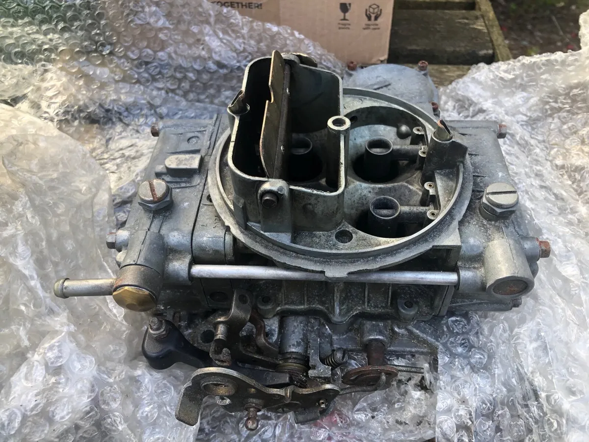 Holley 390cfm carburettor - Image 1