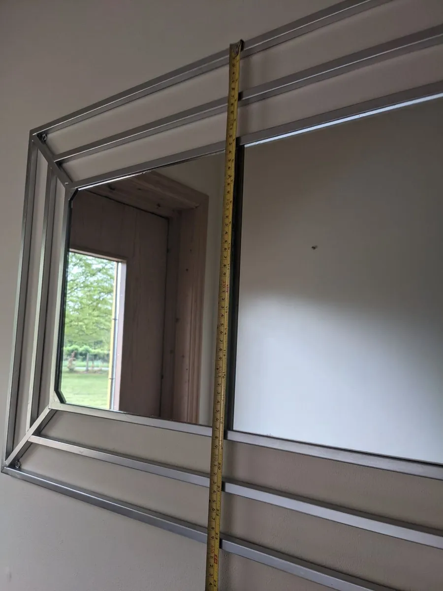 Table & Mirror - Image 2