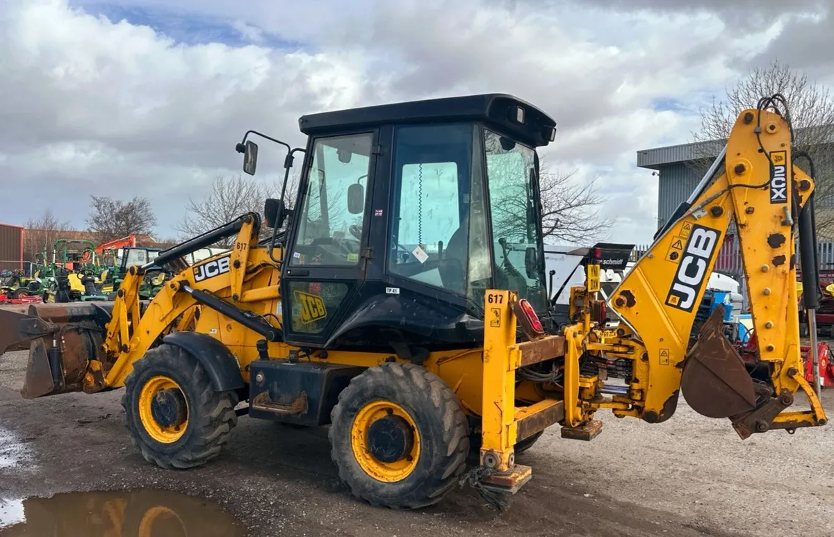 JCB 2CX Streetmaster Backhoe Loader 1000 hours - Image 2