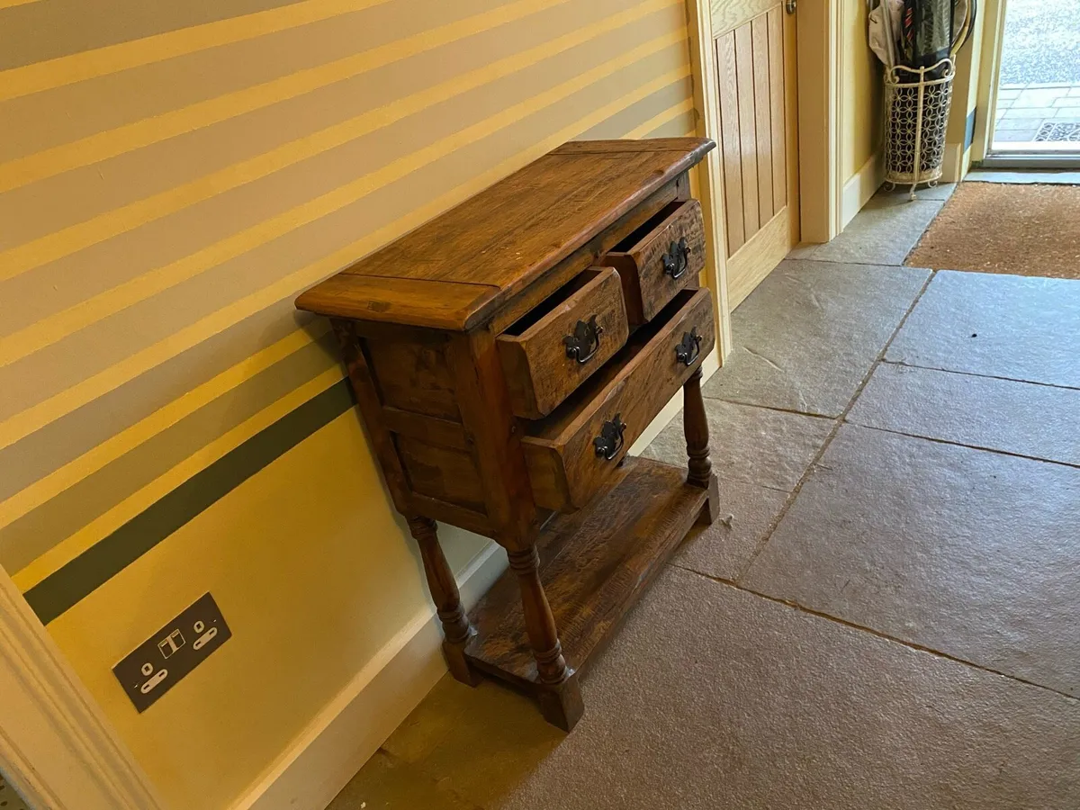 Console table - Image 2