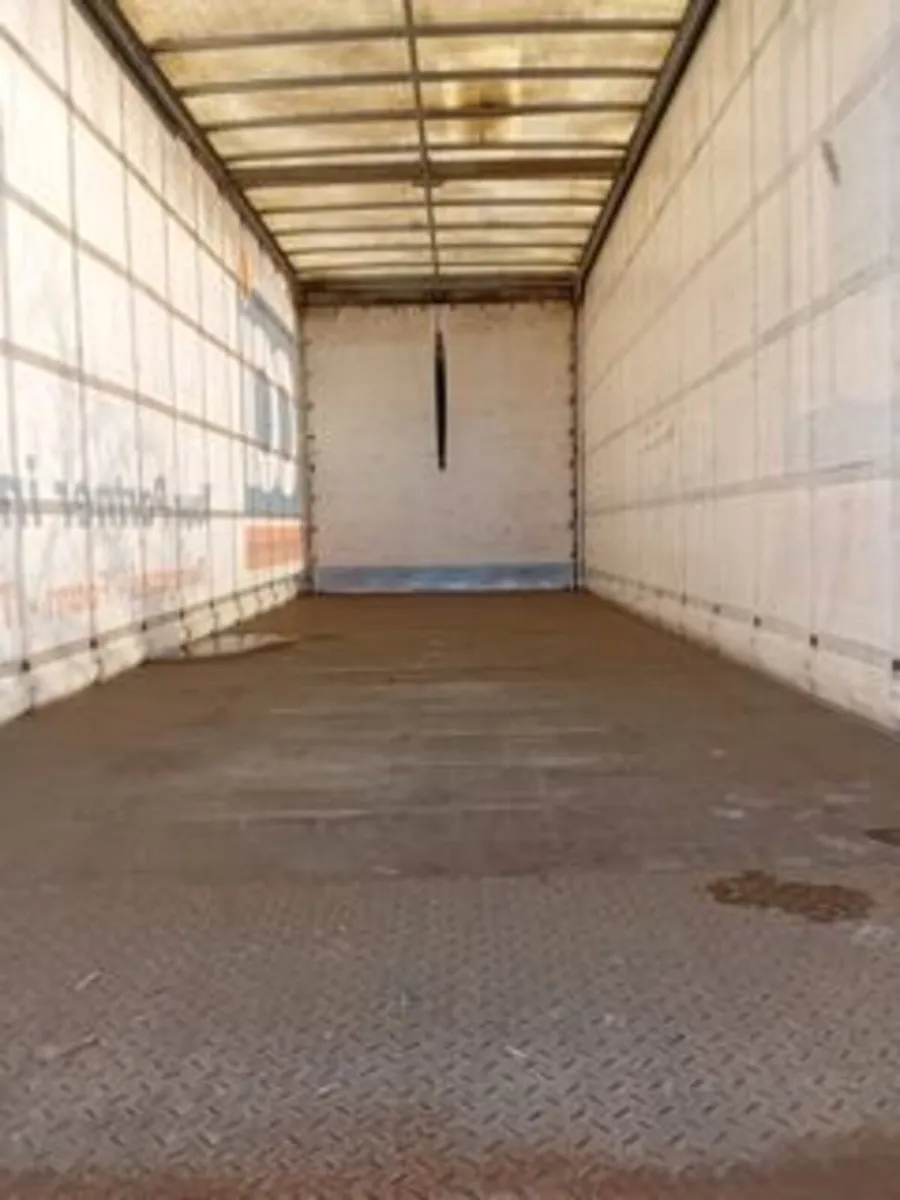 Renault Premium 2009 - Image 2