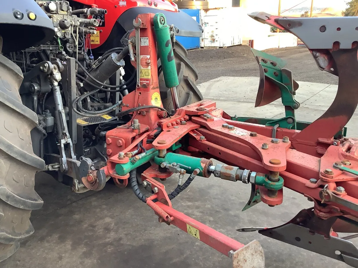 Kverneland Plough - Image 4