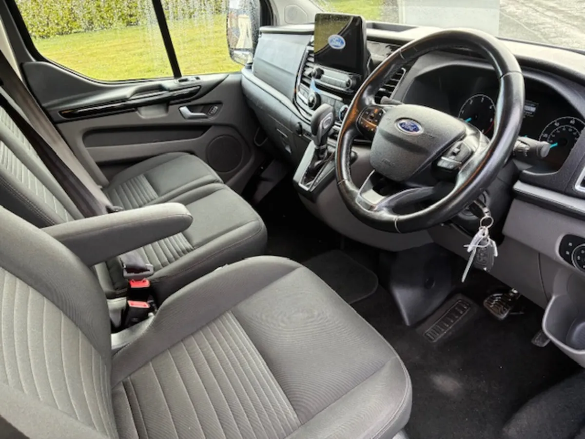 Ford Transit Custom Limted Factory Crew Cab - Image 3