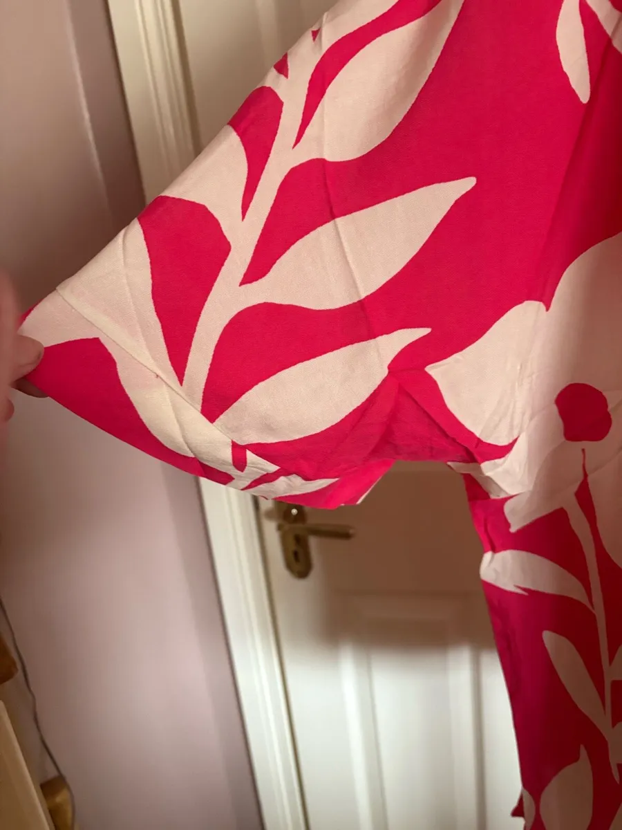 Ladies top - Image 2