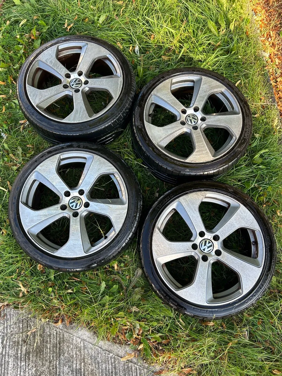 Volkswagen alloys - Image 1