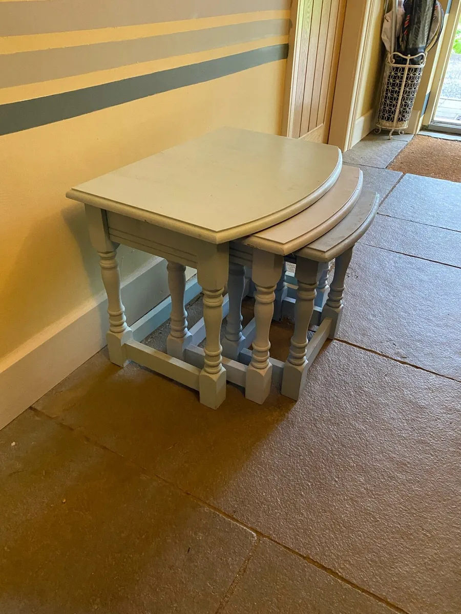 Nest of Tables - Image 3