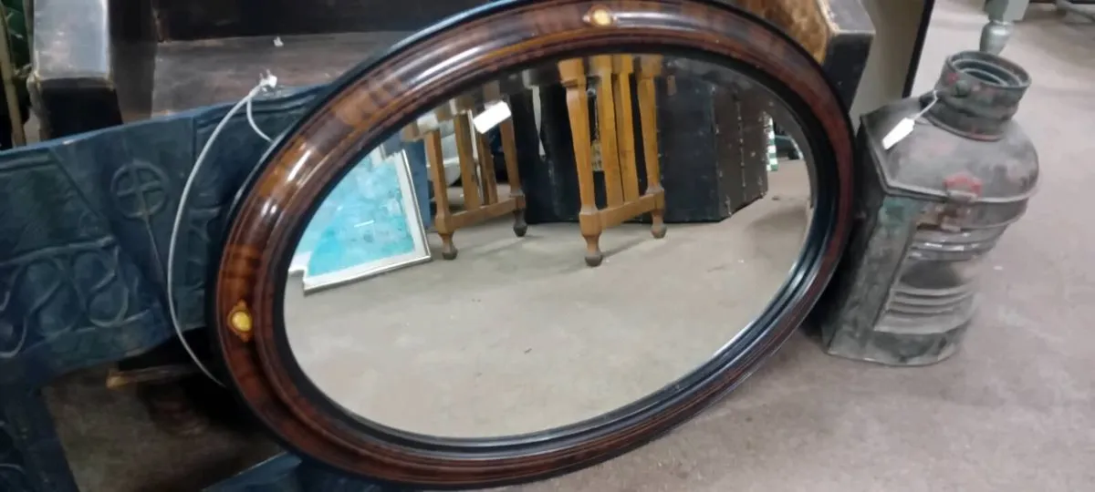 Decorative Antiques Wall Mirror - Image 1