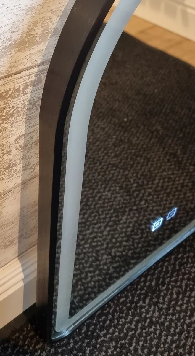 LED Bathroom Mirror 50x70cm Makeup Cosmetic - Image 4