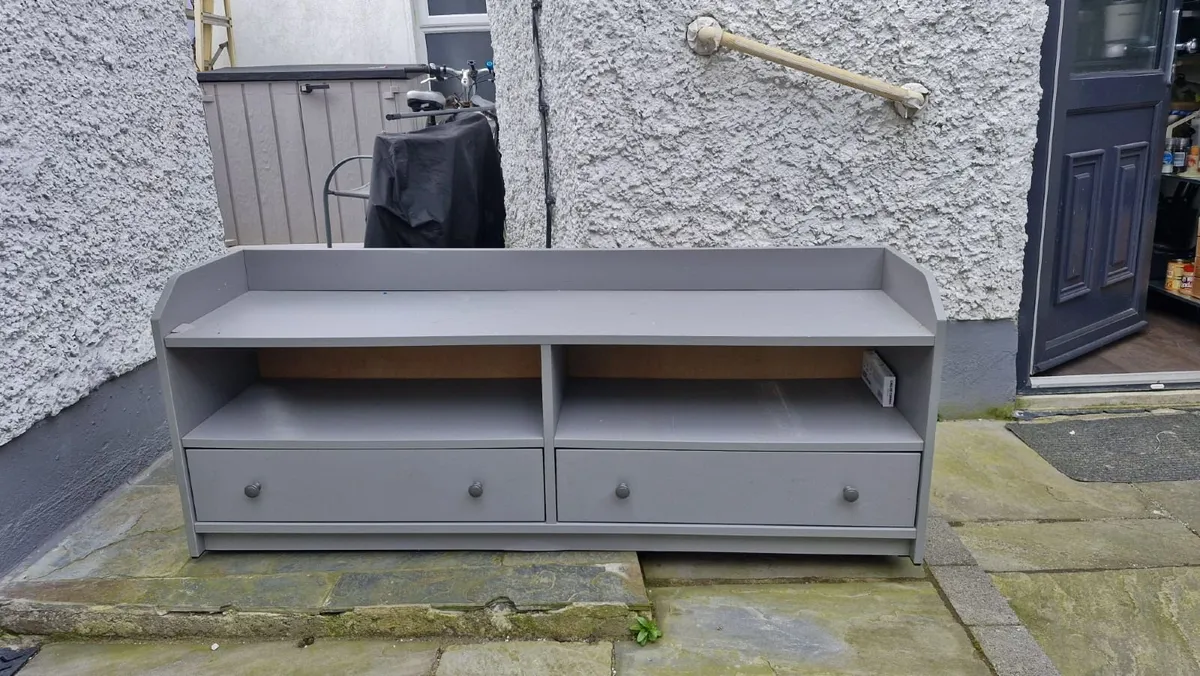TV unit FREE to take away - Image 1