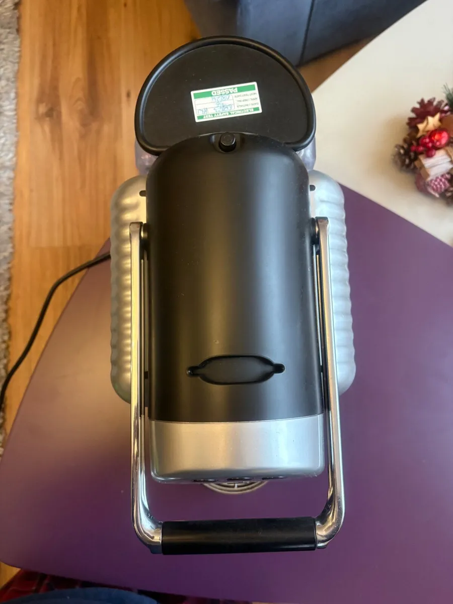 Nespresso Professional Coffee Machine ZN100 Zenius - Image 3