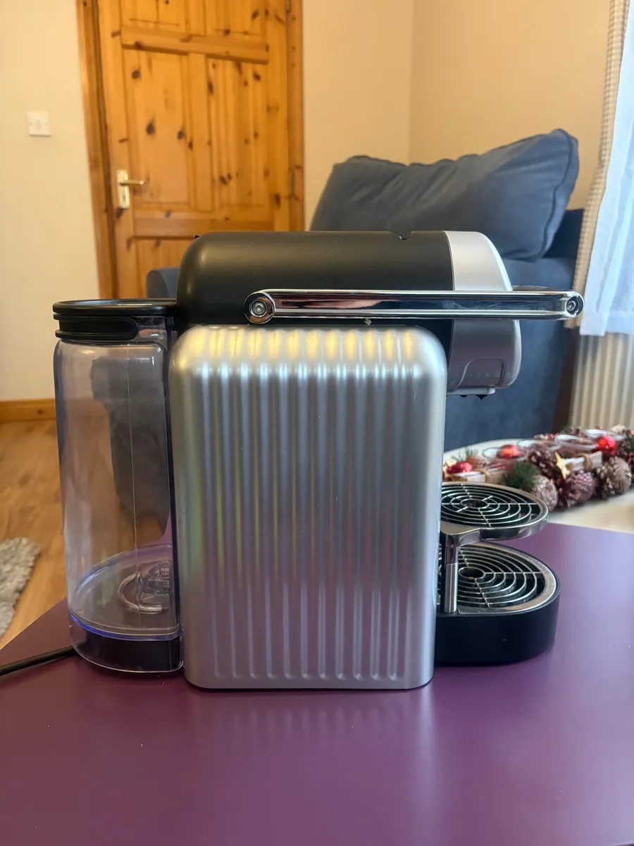 Nespresso Professional Coffee Machine ZN100 Zenius - Image 4
