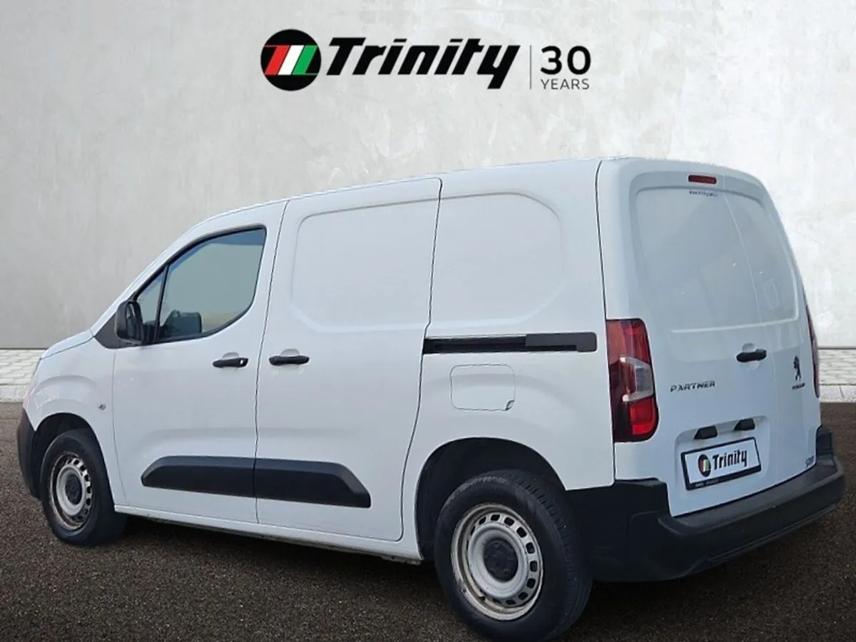 Peugeot Partner **LOW MILEAGE ** VAT INVOICE ** PA - Image 3