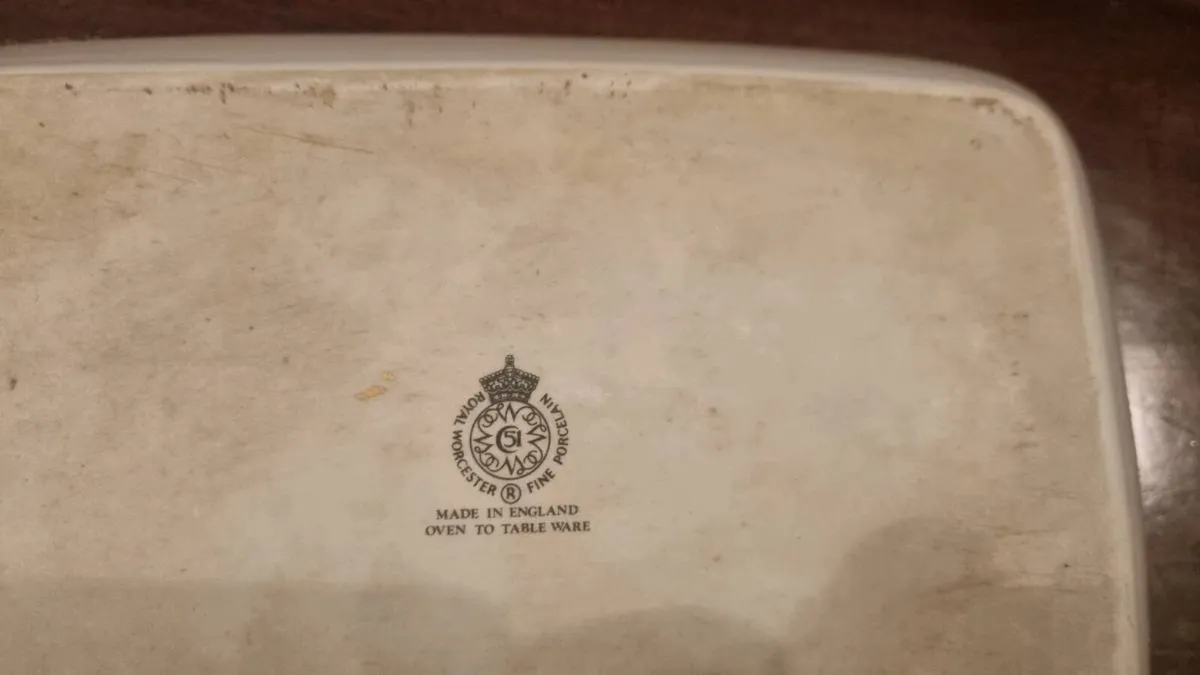 Vintage Royal Worcester Baking Dish - Image 4
