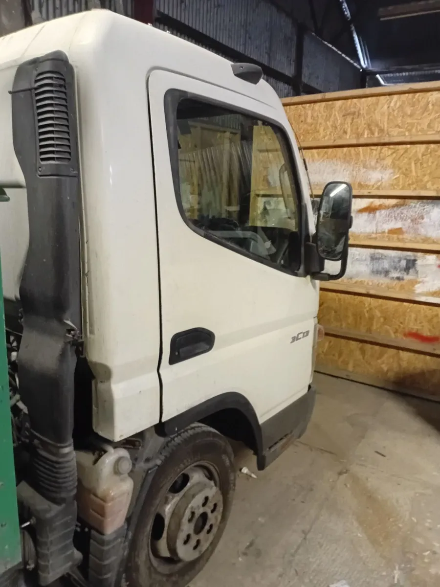 Mitsubishi Canter 2008 - Image 3