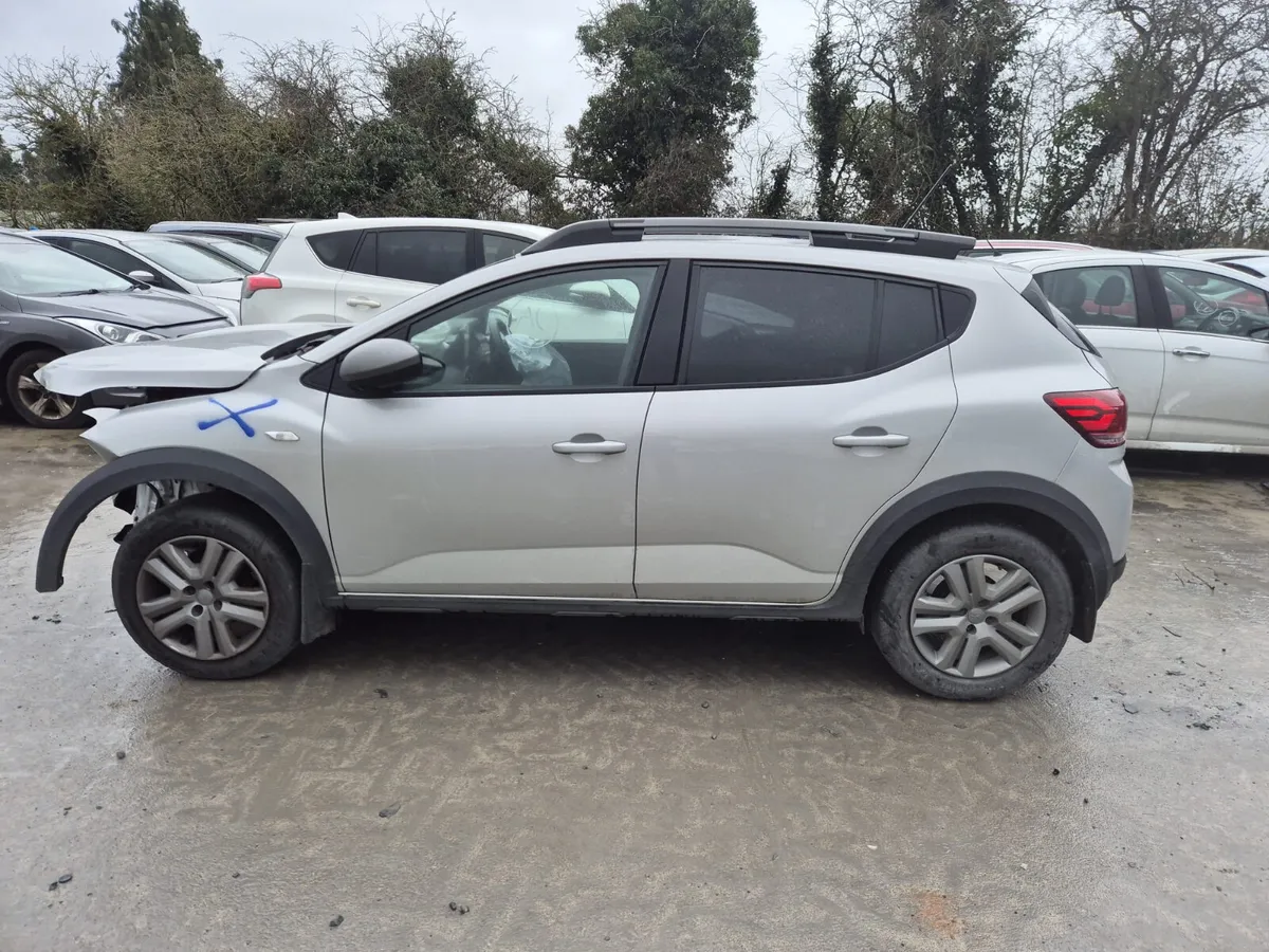 2024 Dacia Sandero *For Parts* - Image 3