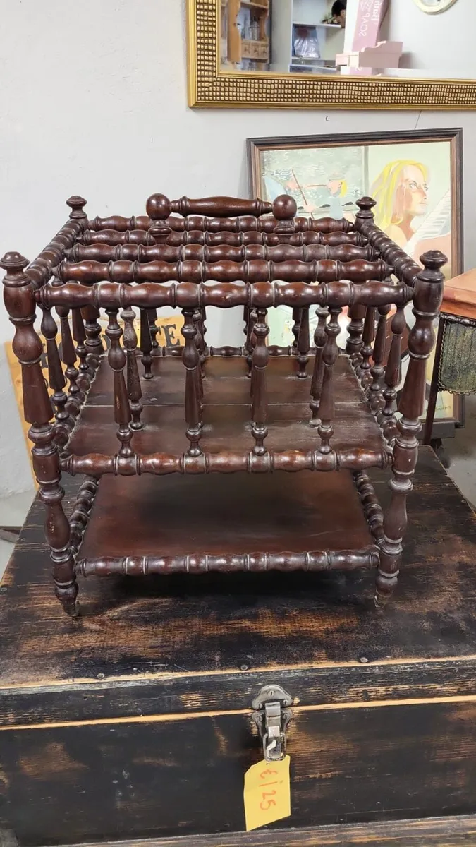 Rare napoleon 3rd fruit wood bobbin Canterbury - Image 1