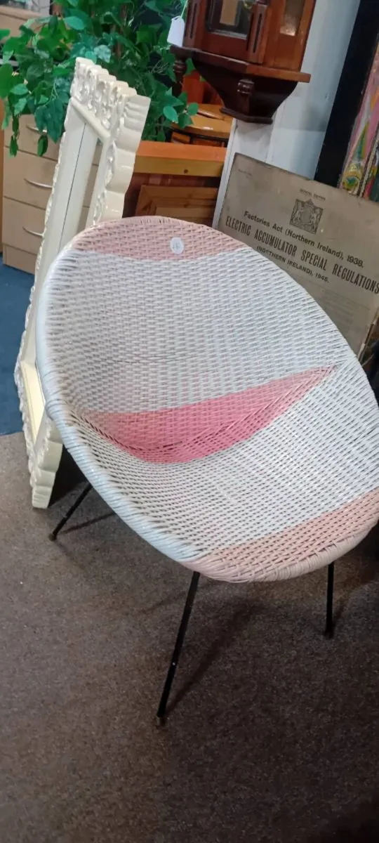 1960s Egg Type Bedroom Chair - Image 2