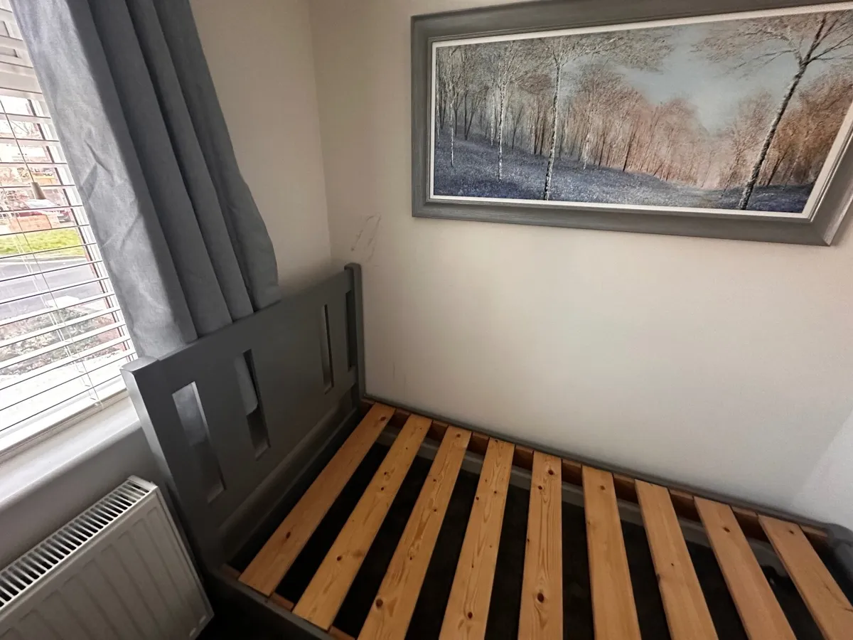Bed frame - Image 4