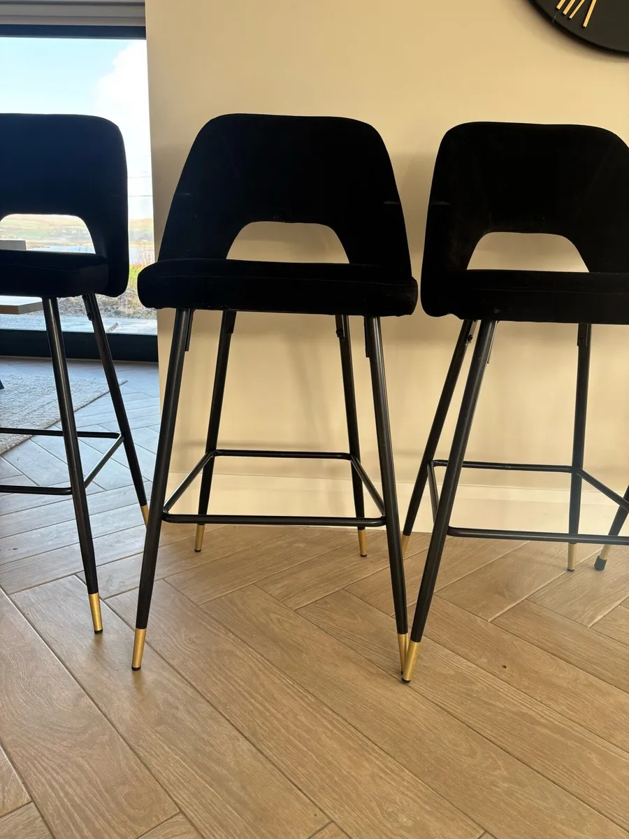 Island chairs - Image 4