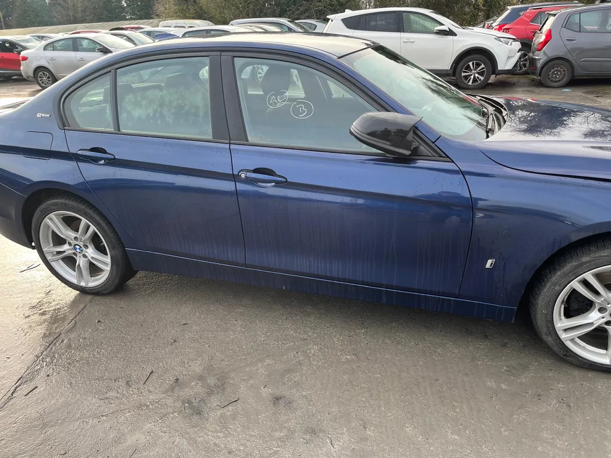2018 BMW 330e *For Parts* - Image 3
