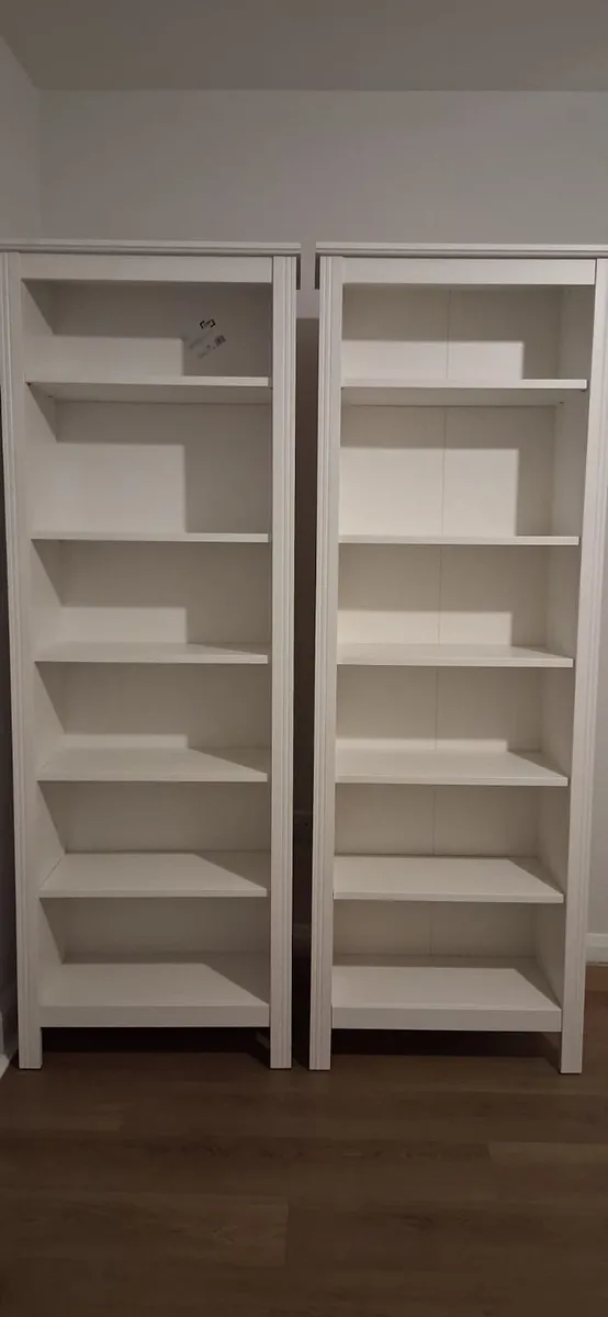 Book shelf - Image 2