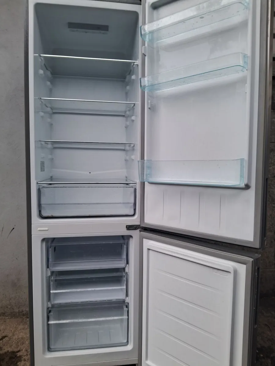 FRIDGE AND FREEZER - Image 3