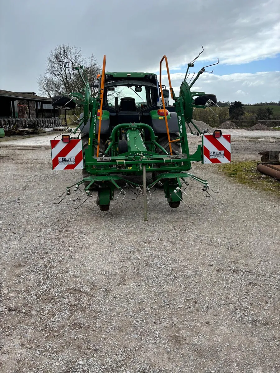 Malone 570  4 Rotor Tedder - Image 3