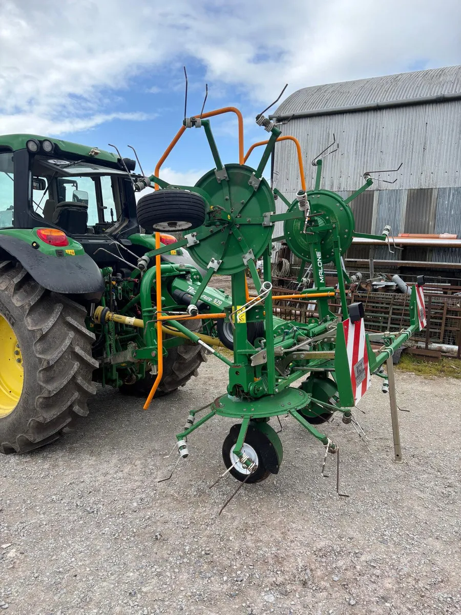 Malone 570  4 Rotor Tedder - Image 2