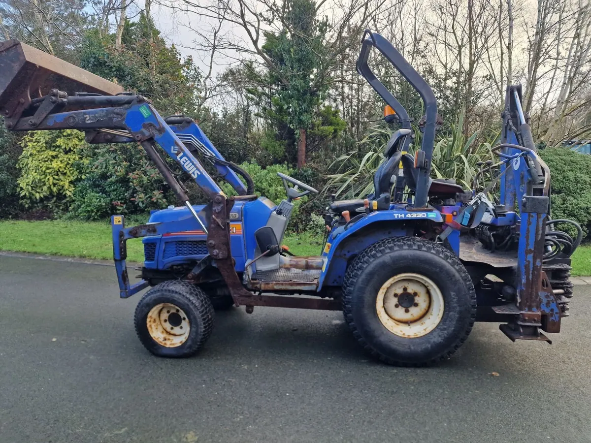 Iseki 34hp Compact Tractor with Backhoe Loader - Image 1