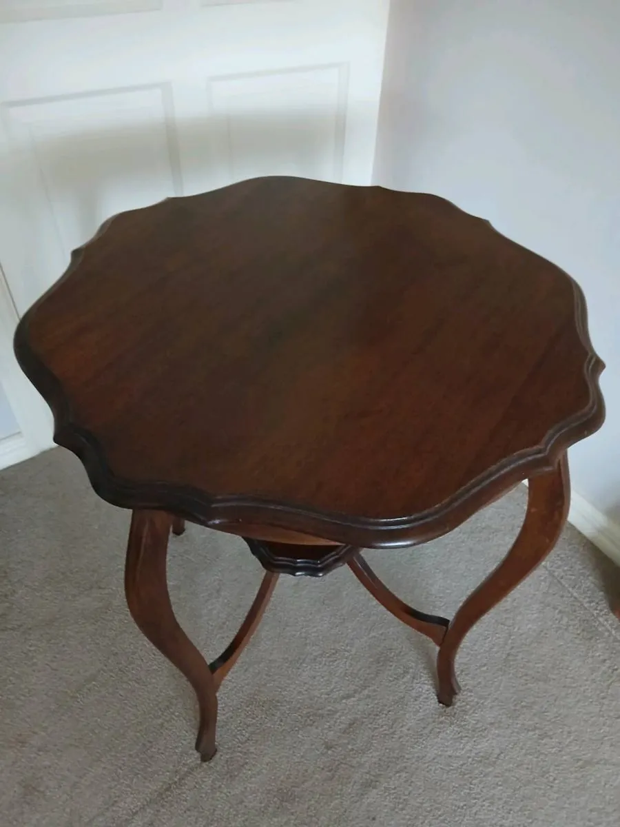 Occasionally table - Image 2