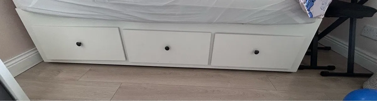IKEA HEMNES day-bed 3 drawers - Image 3