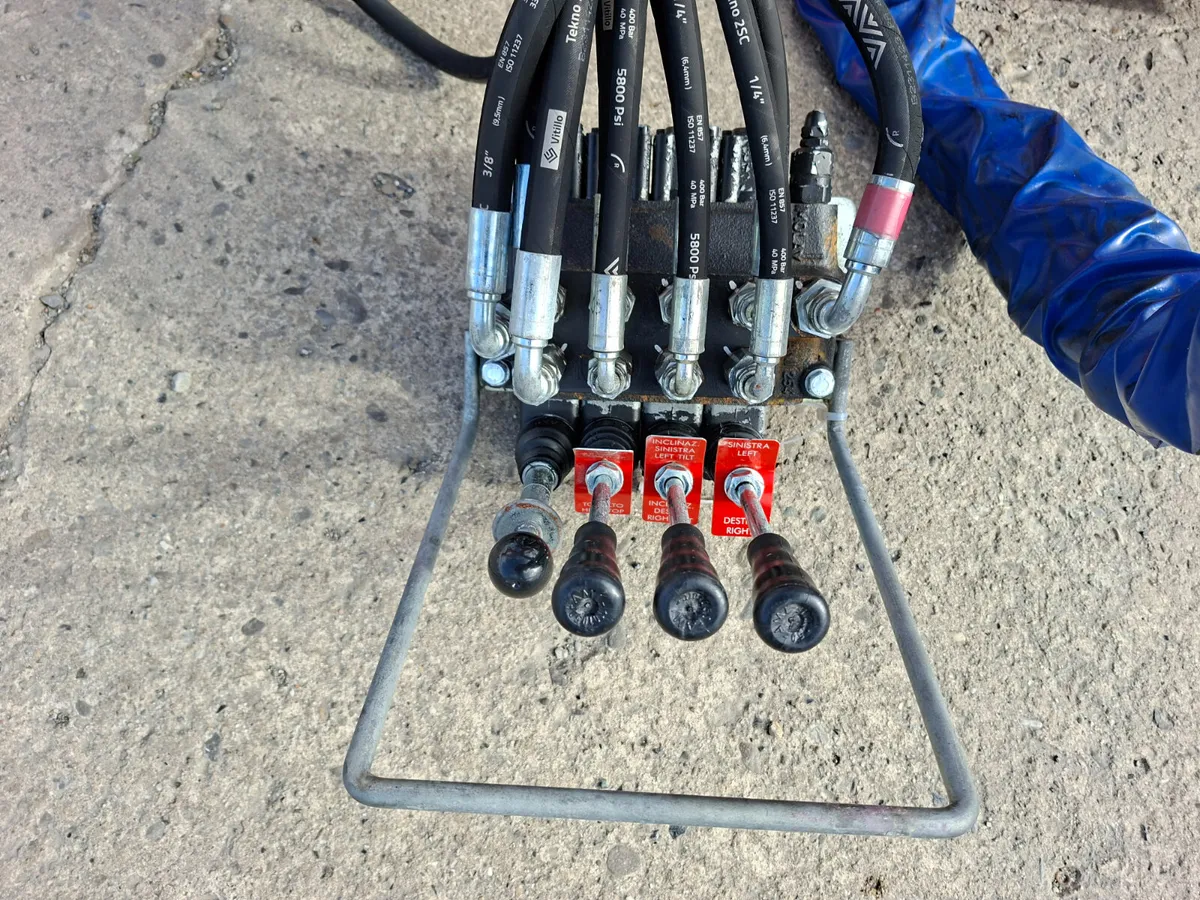 Rinieri BRM 120 finger bar hedge trimmer - Image 4