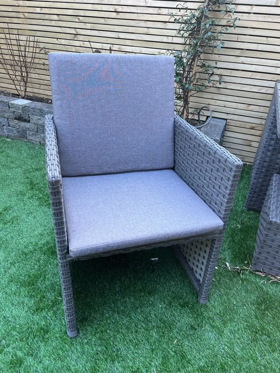 Outdoor living Sofia 4 seater Rattan cube set - Image 4