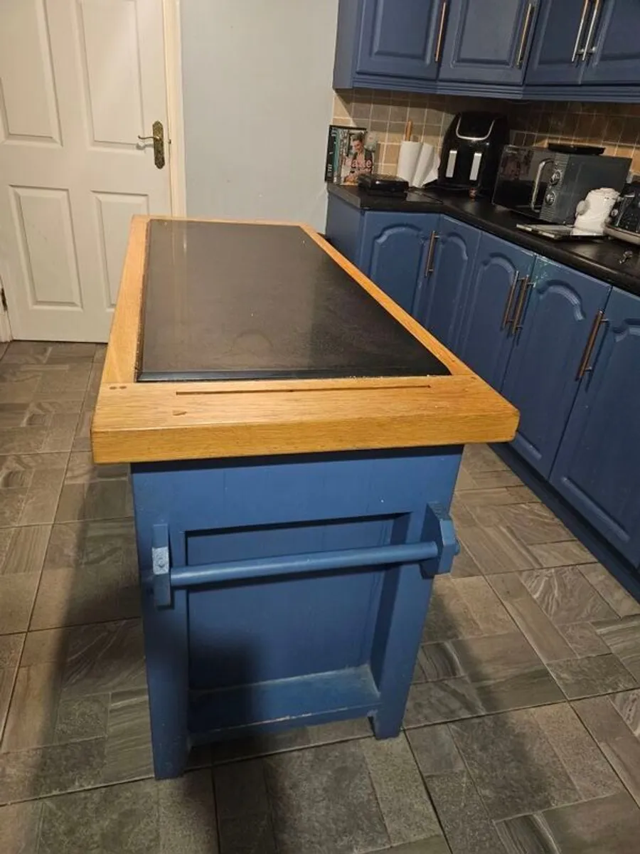 Kitchen Island - Image 2
