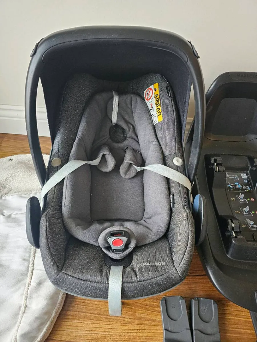 Maxi-Cosi Pebble Car Seat with ISOFIX - Image 1