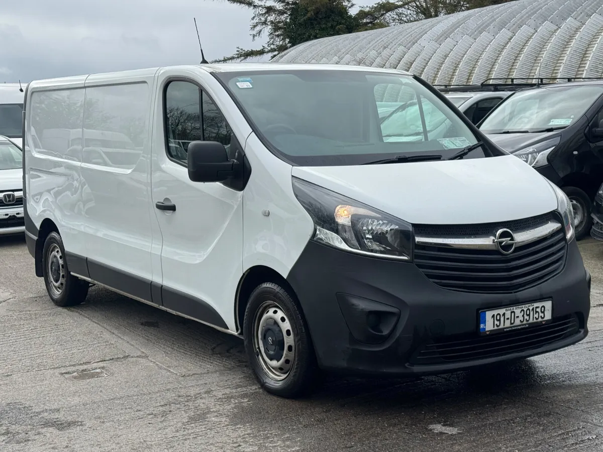 OPEL VIVARO “134,000KMS” “NEW DOE” 2019 - Image 1