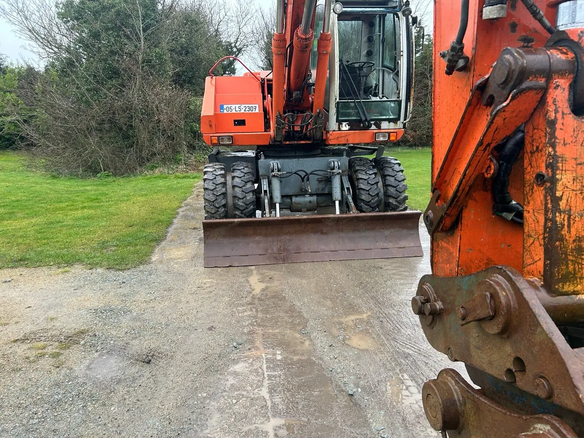 Atlas terex rubber duck digger - Image 3