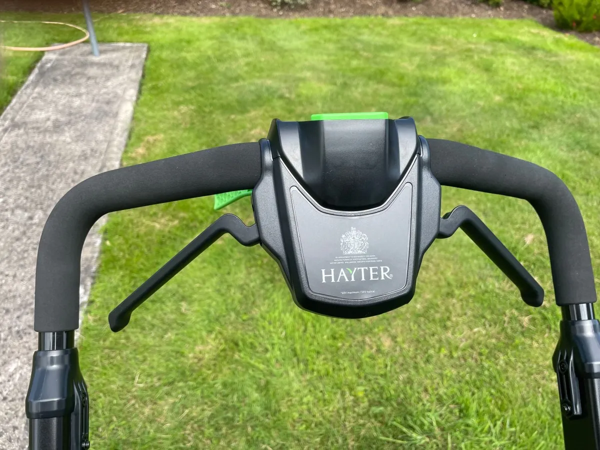 Hayter Hawk Self Propelled Battery Lawnmower - Image 2