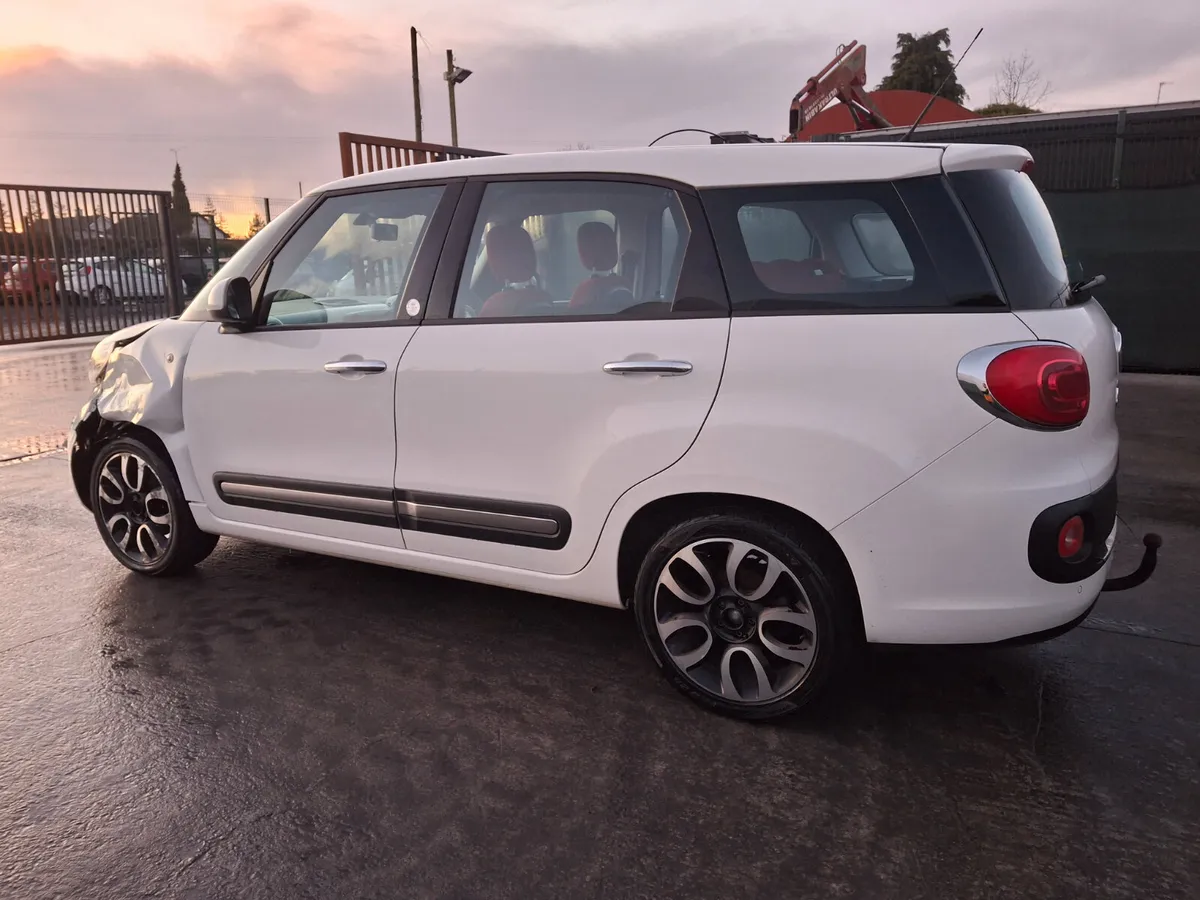 152 Fiat 500L 1.3 Diesel - Image 4