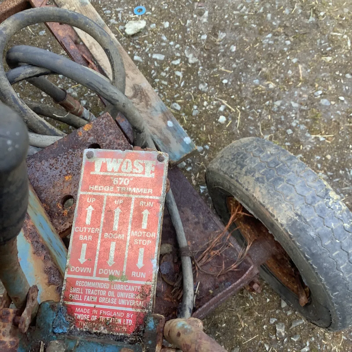 Those vintage heage cutter - Image 1