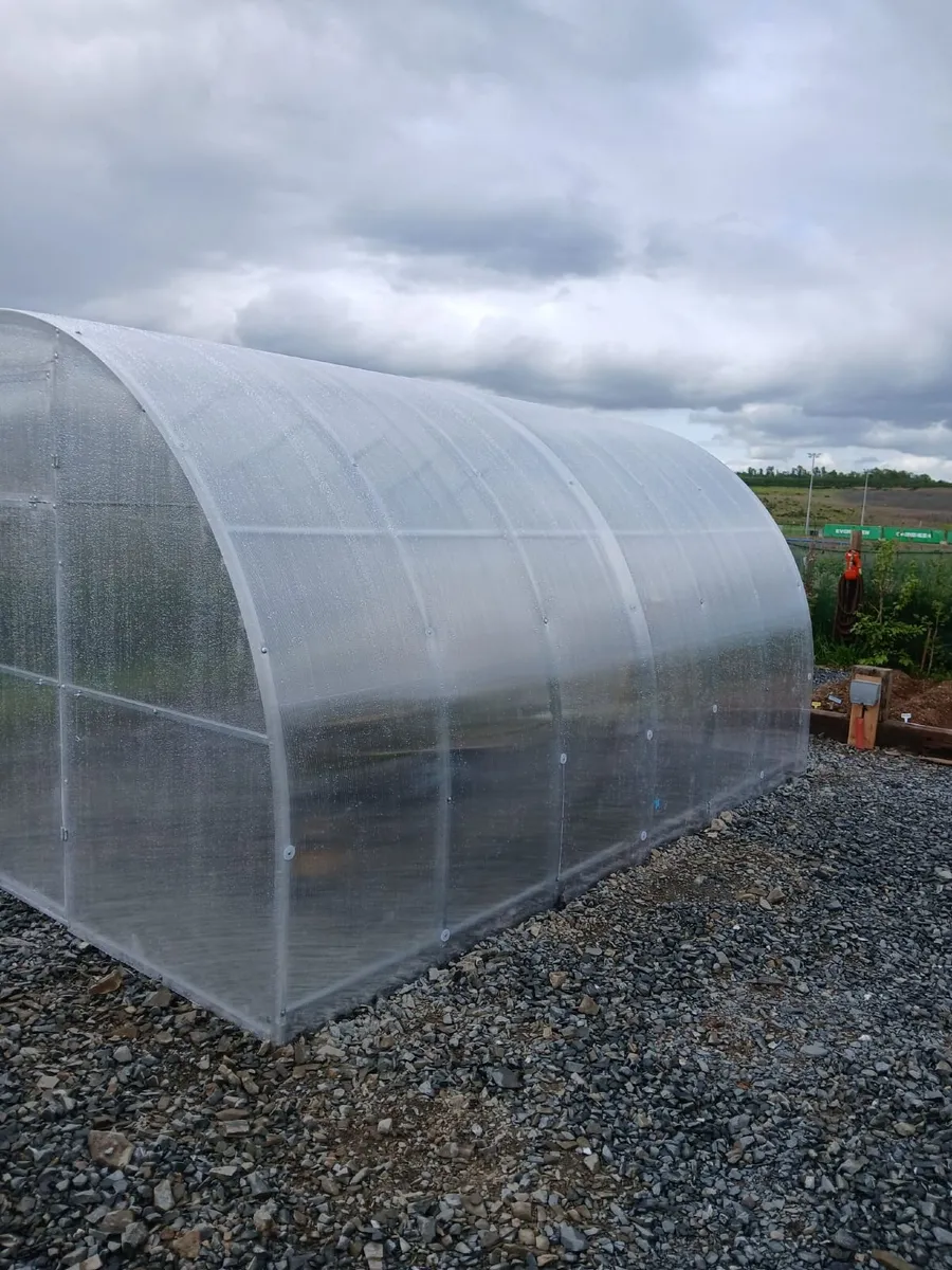 3x4 m Polytunel greenhouse - Image 1
