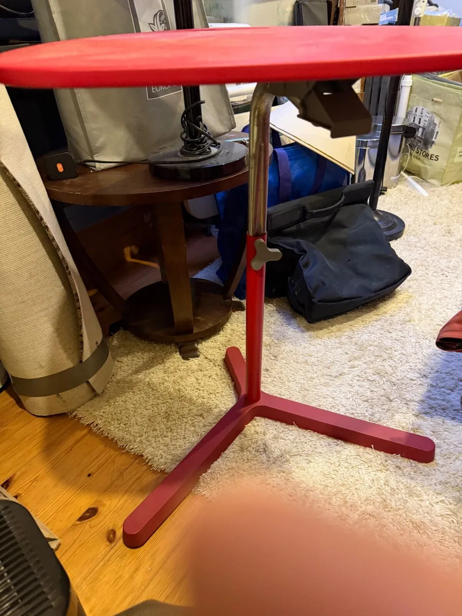 Computer table - Image 2