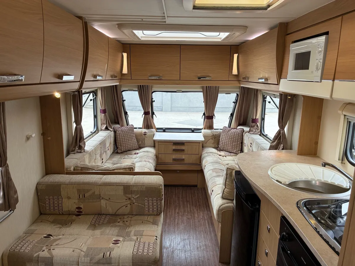 Elddis chatsworth 576 *6-7 berth* - Image 4