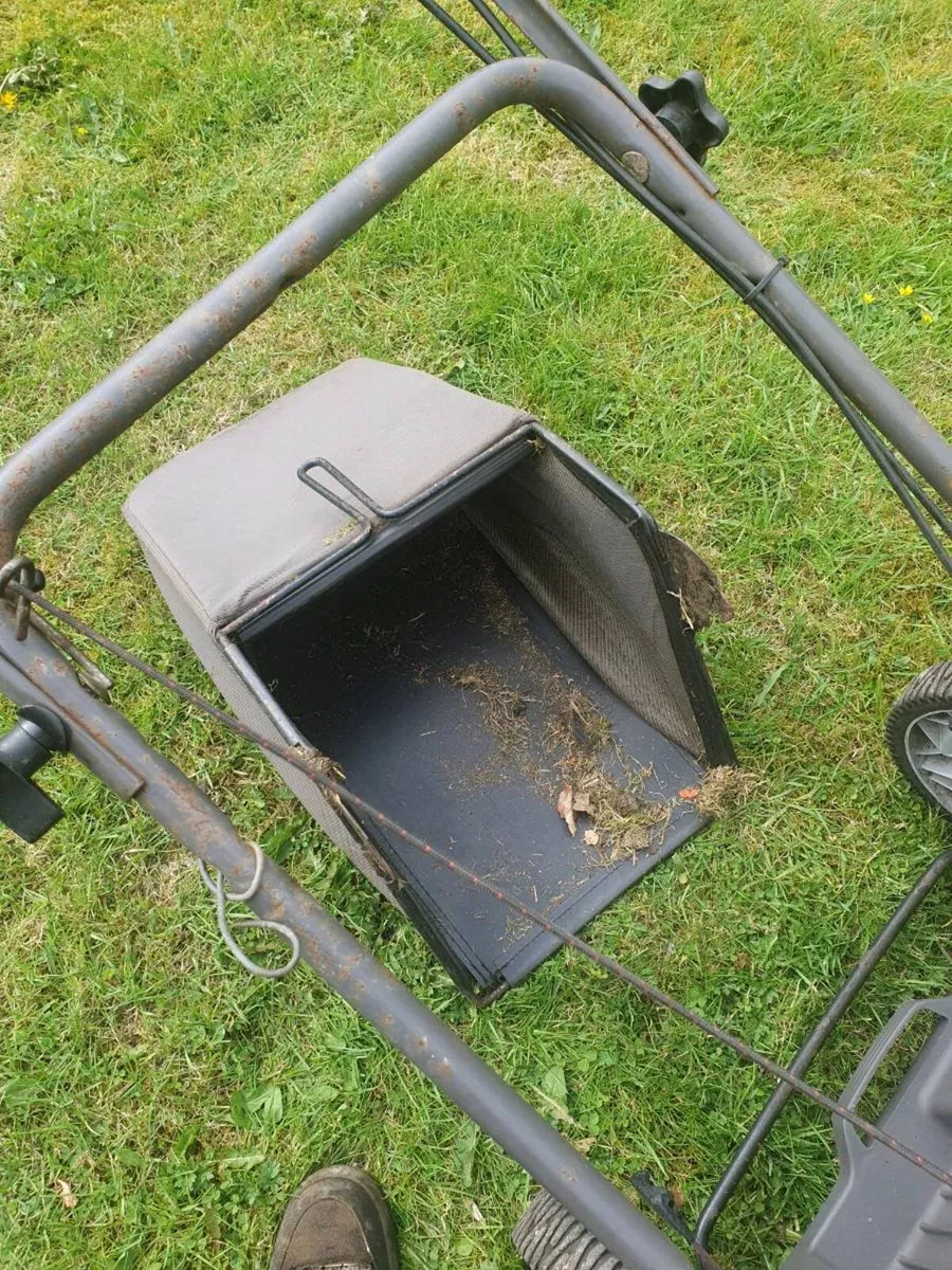 Husqvarna mower - Image 4