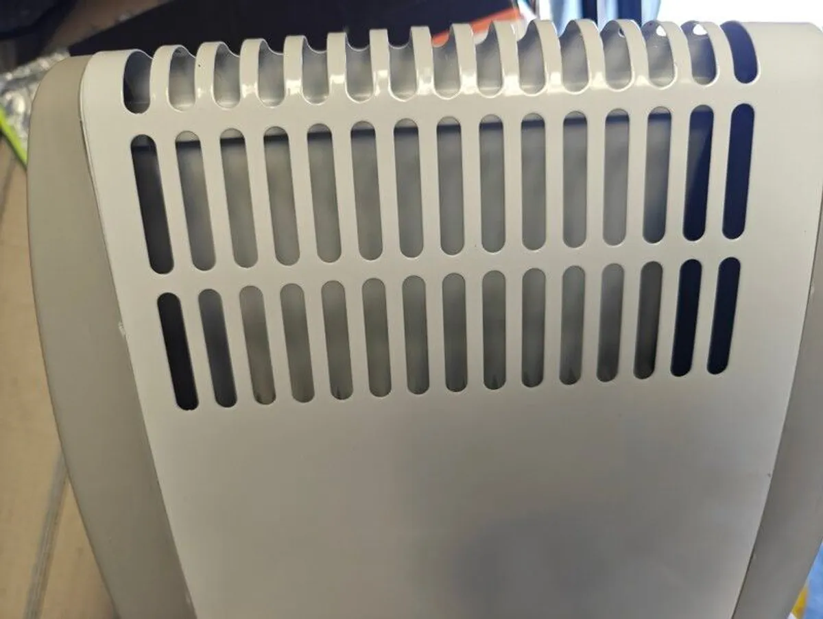 Electric loft frost heater. - Image 1