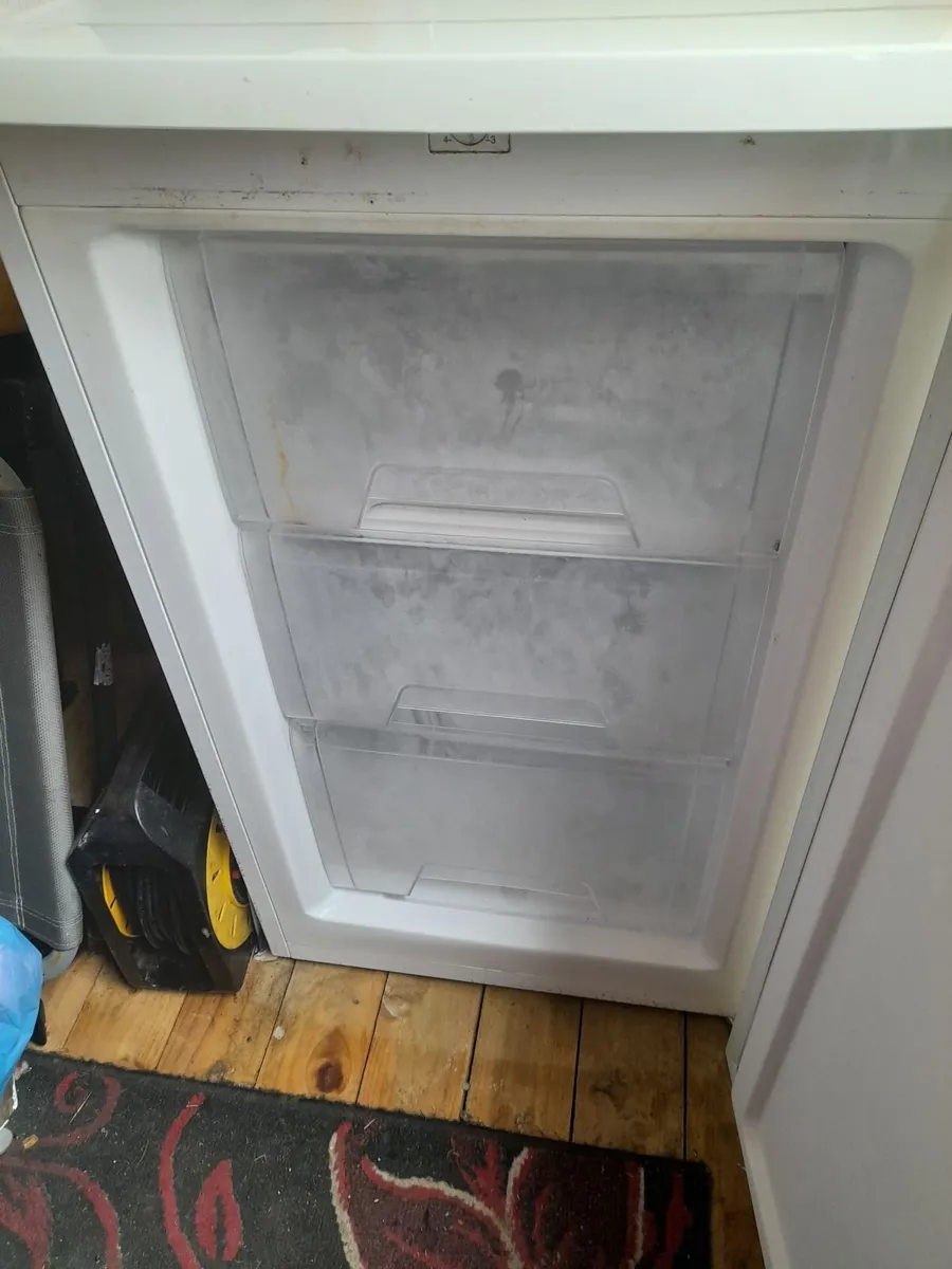 Under counter freezer - Image 4