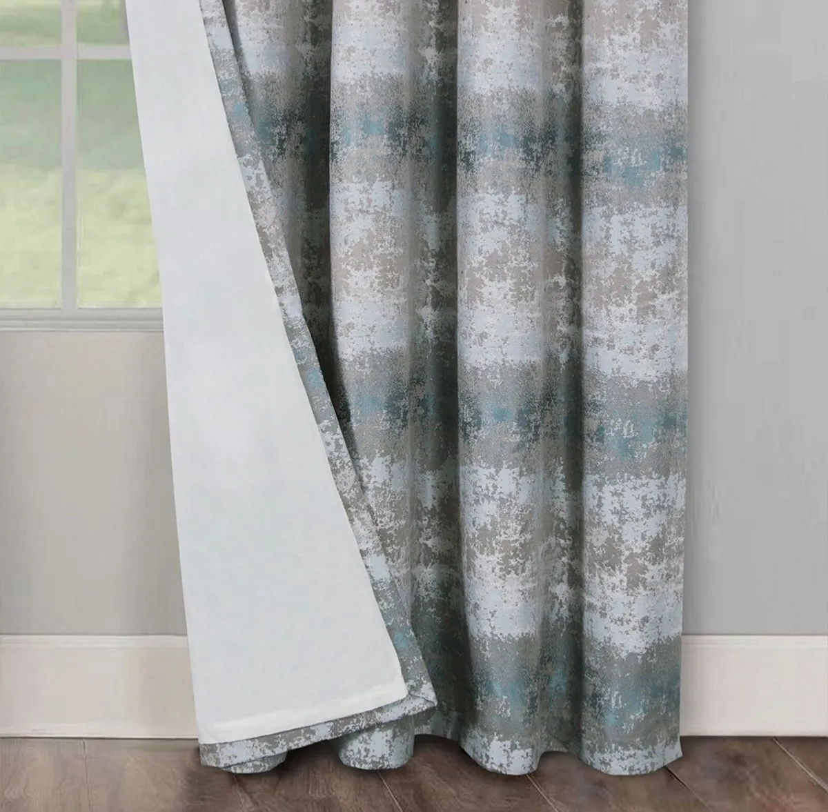 Curtains - Image 2