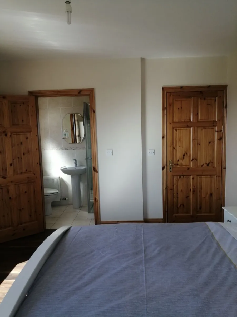 Holiday Home - Image 4